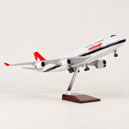 SWISS Boeing 747 1:150 Scale Model — view 4