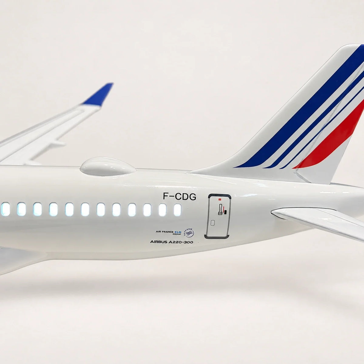 Air France Airbus A220-300 1:100 Scale Model — view 14