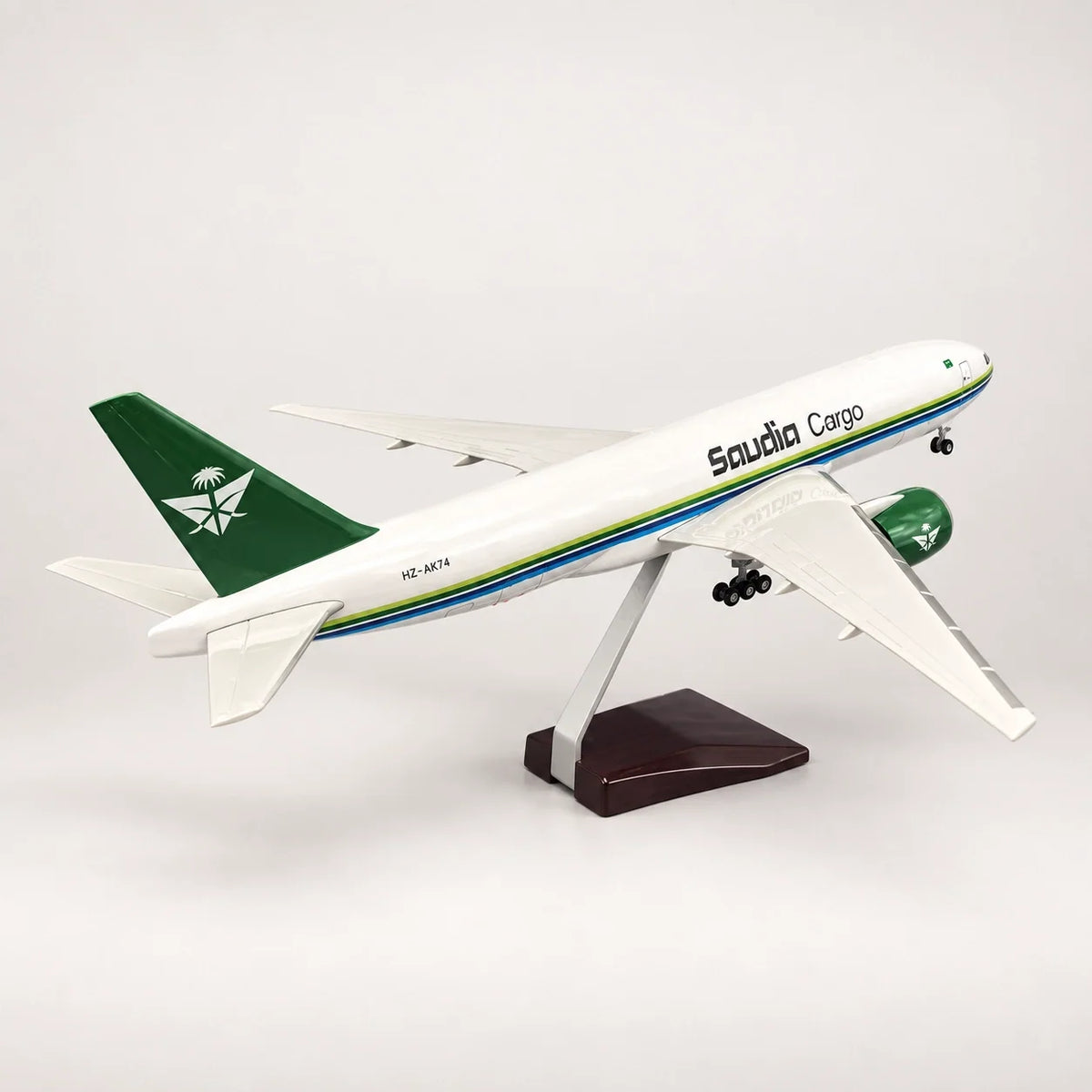 Saudia Cargo Boeing 777F 1:135 Scale Model — view 4