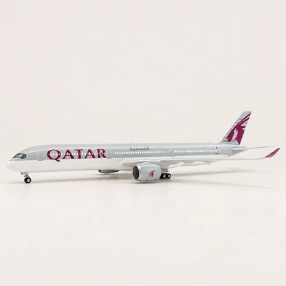 Qatar Airways Airbus A350-1000 1:157 Scale Model — view 5