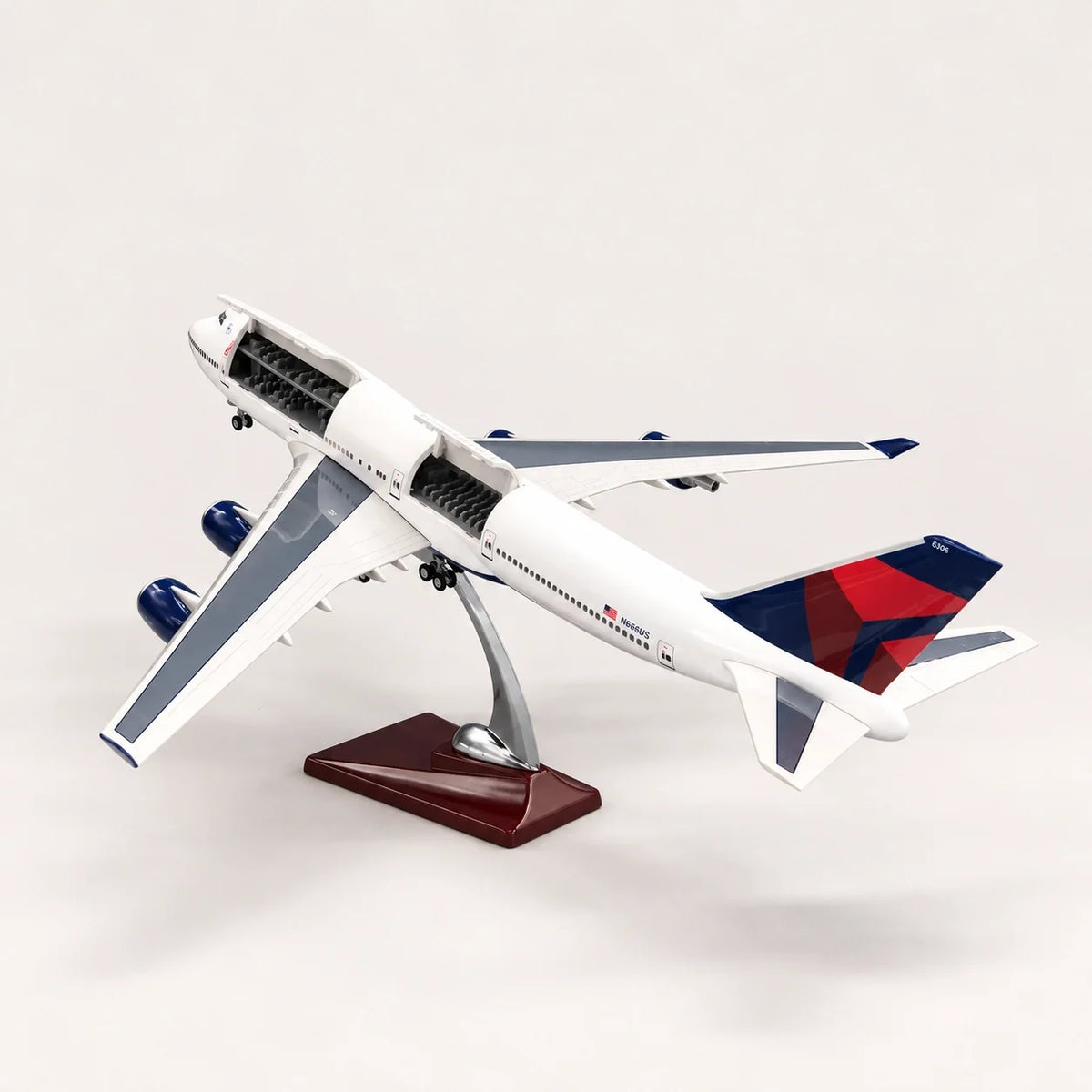 Delta Air Lines Boeing 747 1:150 Scale Model — view 10