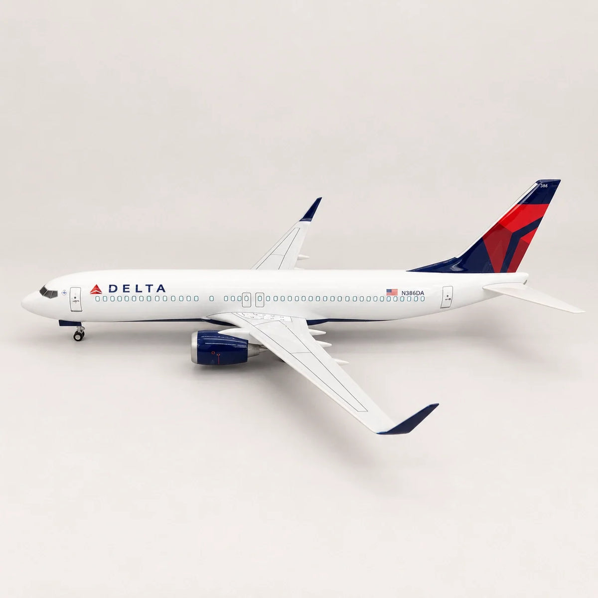 Delta Air Lines Boeing 737 1:85 Scale Model — view 6