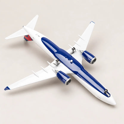 Delta Air Lines Boeing 737 1:85 Scale Model — view 8
