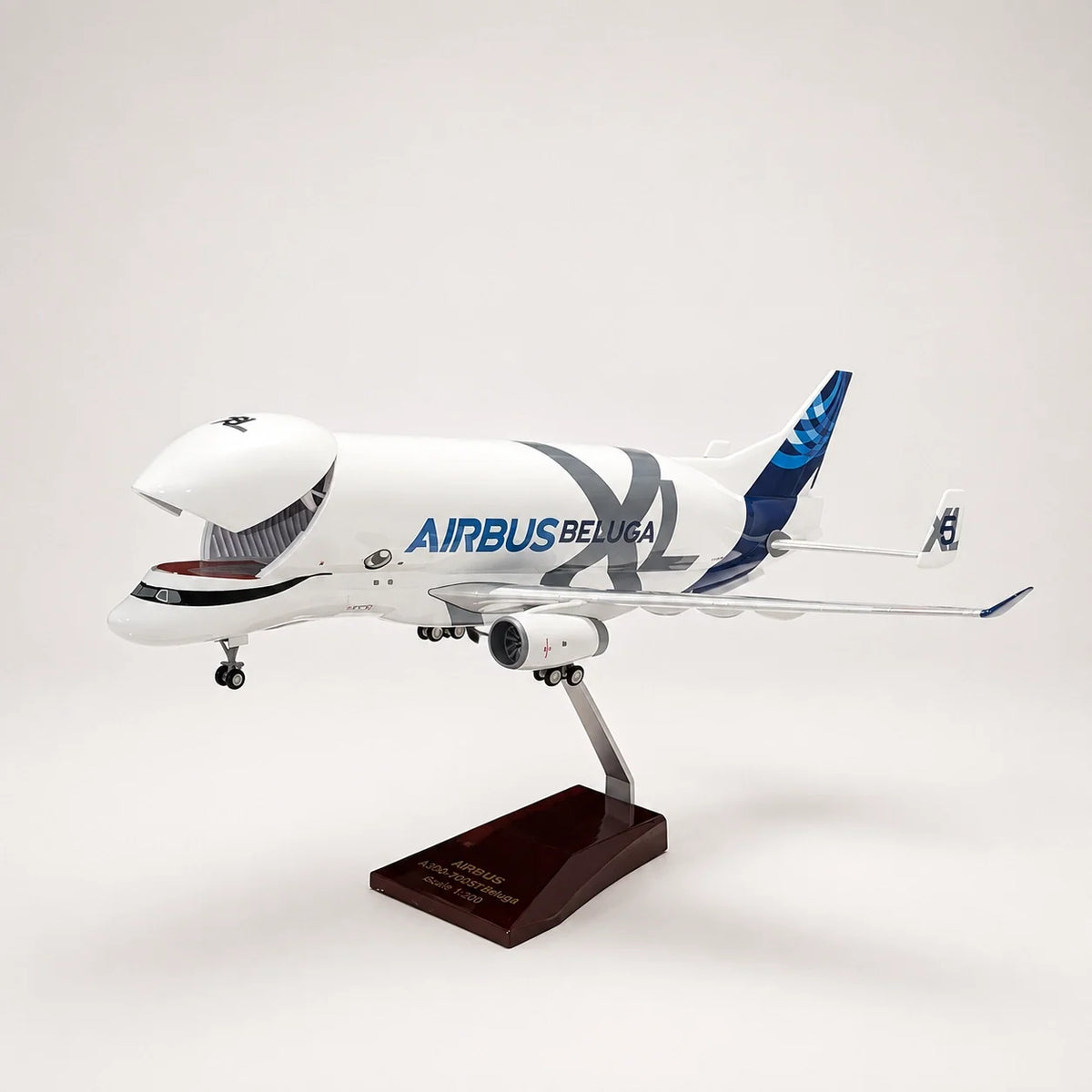 Airbus A330-743L BelugaXL 1:150 Scale Model — view 7