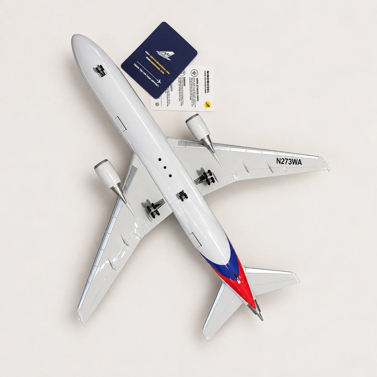 Malaysia Airlines McDonnell Douglas MD-11 1:130 Scale Model — view 14