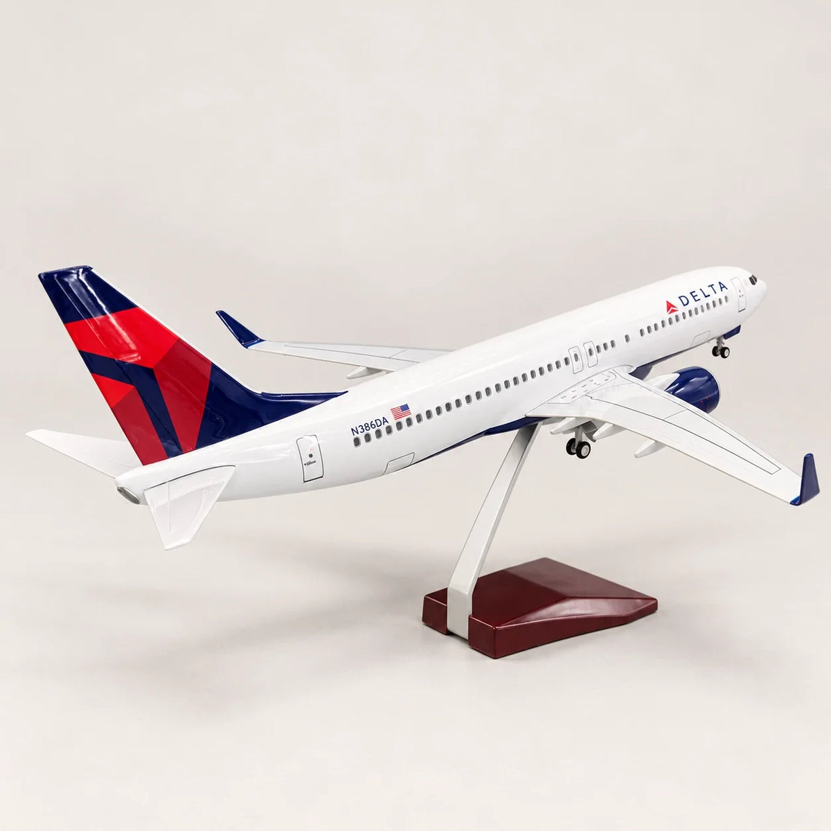 Delta Air Lines Boeing 737 1:85 Scale Model — view 4
