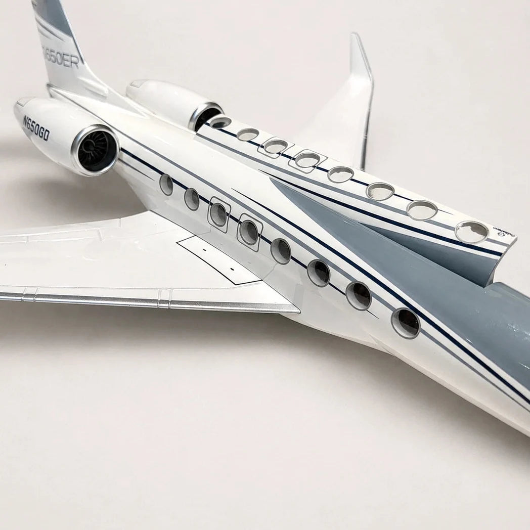 Gulfstream G650ER 1:50 Scale Model — view 15