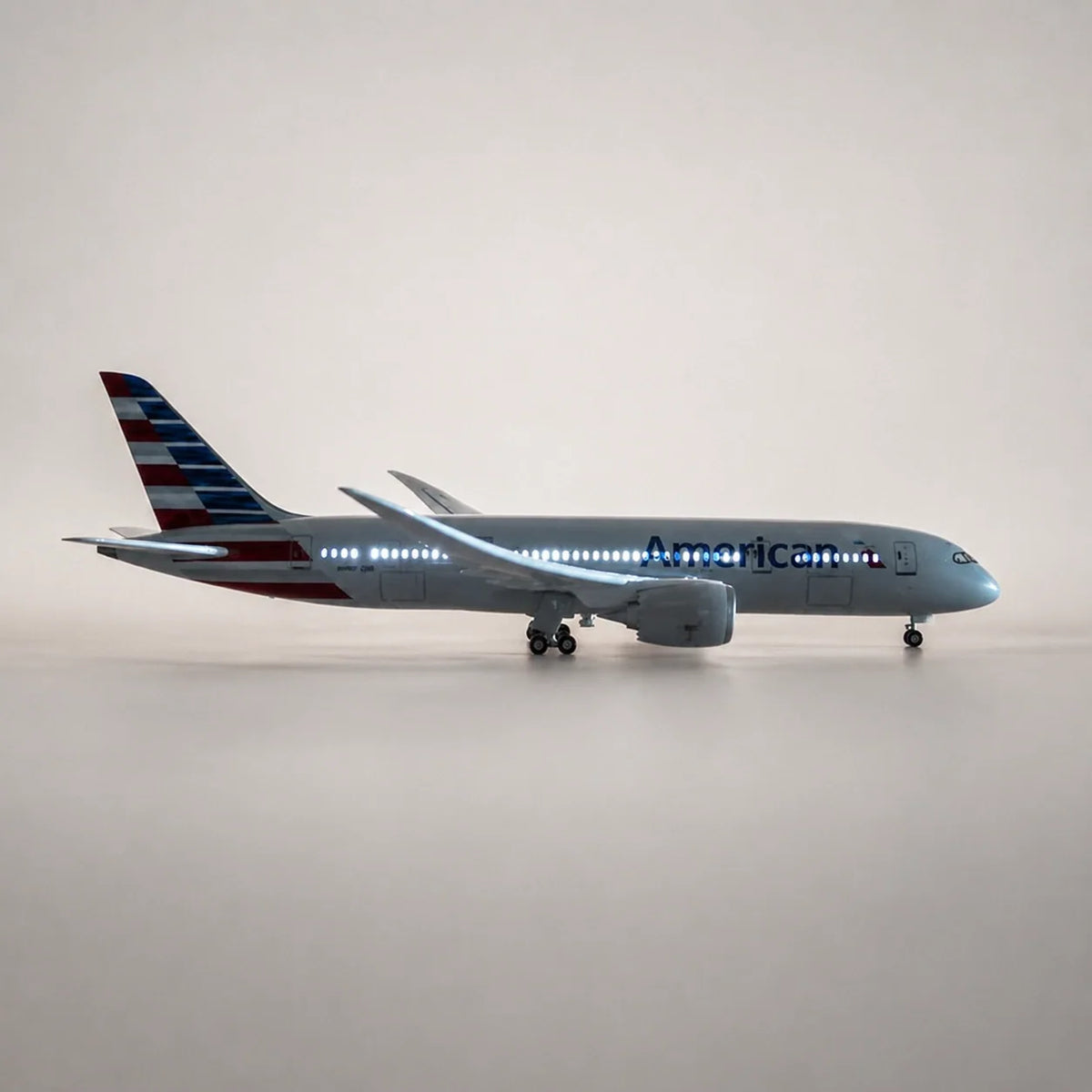 American Airlines Boeing 787 Dreamliner 1:130 Scale Model — view 6