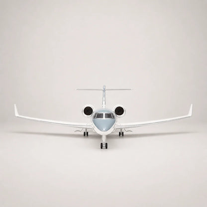 Gulfstream G650ER 1:50 Scale Model — view 9