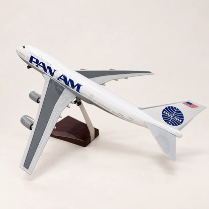 Pan American World Airways Boeing 747-400 1:150 Scale Model — view 5