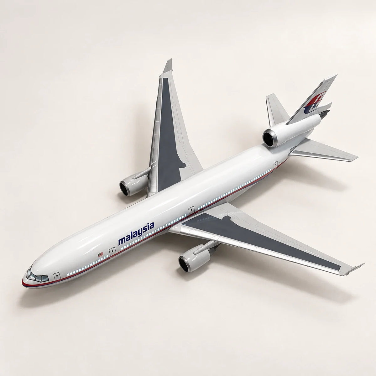 Malaysia Airlines McDonnell Douglas MD-11 1:130 Scale Model — view 8