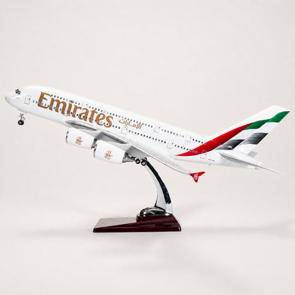 Emirates Airbus A380 1:160 Scale Model — view 4