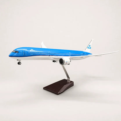 KLM Royal Dutch Airlines Boeing 787-10 1:145 Scale Model — view 5