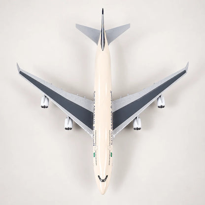 Saudia Boeing 747 1:150 Scale Model — view 9