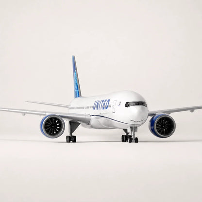 United Airlines Boeing 777 1:157 Scale Model — view 5
