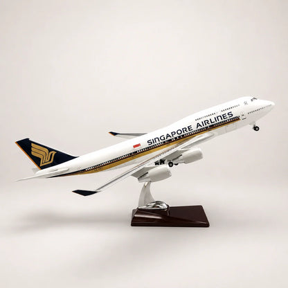 Singapore Airlines Boeing 747 Classic Livery 1:150 Scale Model — view 4