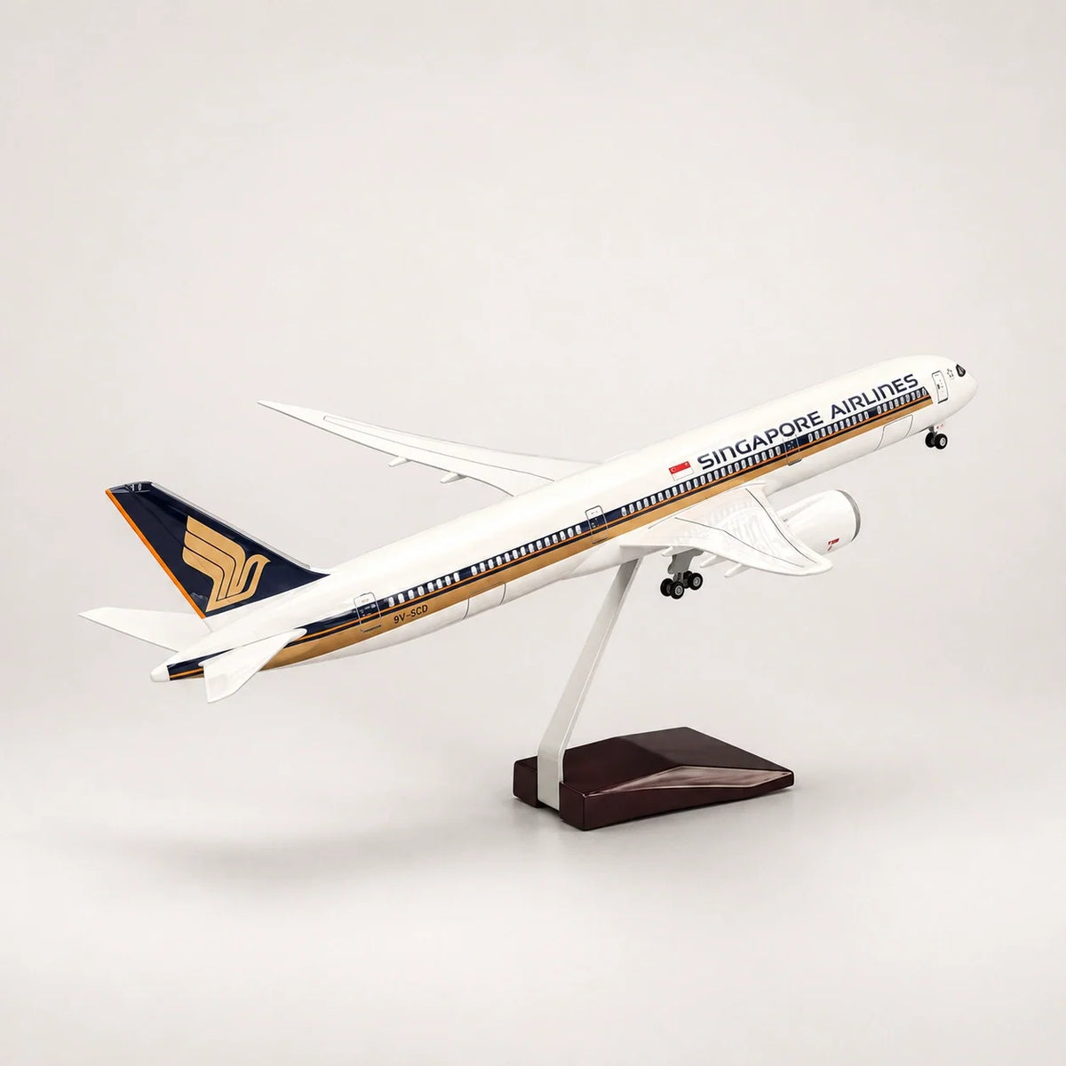 Singapore Airlines Boeing 787-10 1:145 Scale Model — view 4