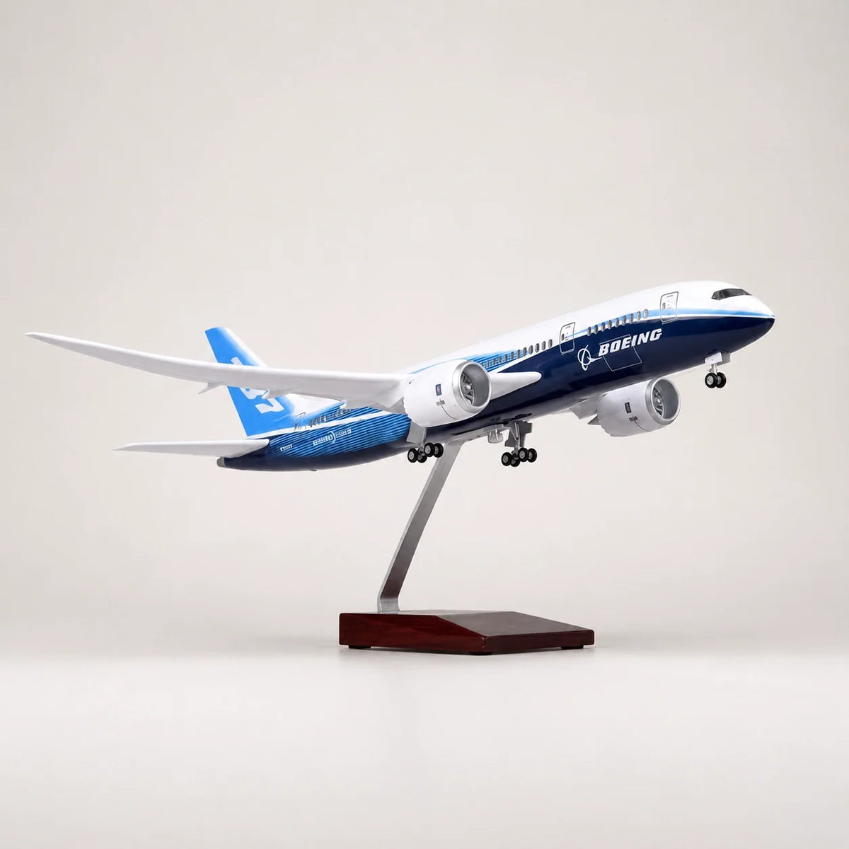 Boeing 787 Dreamliner Prototype 1:130 Scale Model — view 2