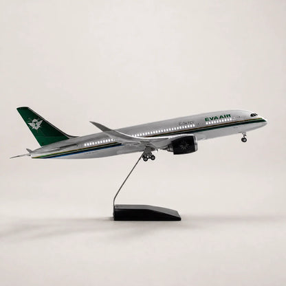 Saudia Boeing 787 Dreamliner 1:130 Scale Model — view 5