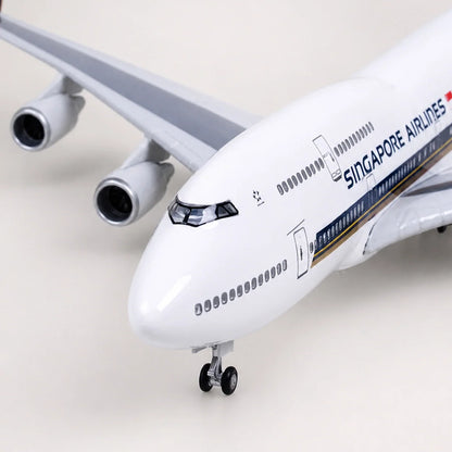 Singapore Airlines Boeing 747 Classic Livery 1:150 Scale Model — view 14