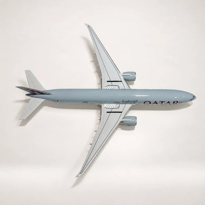 Qatar Airways Boeing 777-300ER 1:157 Scale Model — view 14