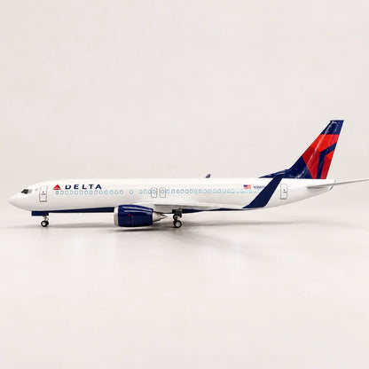 Delta Air Lines Boeing 737 1:85 Scale Model — view 7
