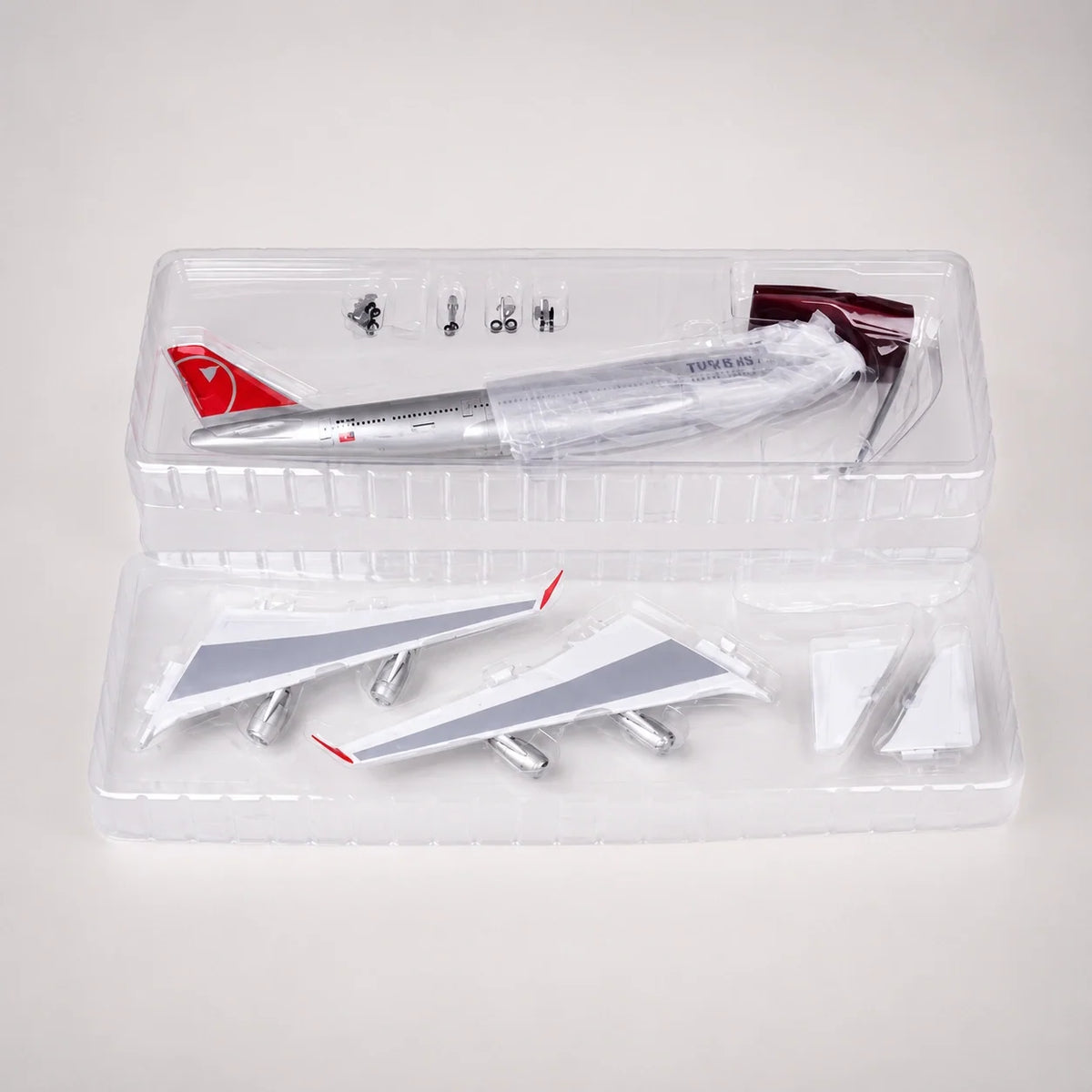 Northwest Airlines Boeing 747 1:150 Scale Model — view 13