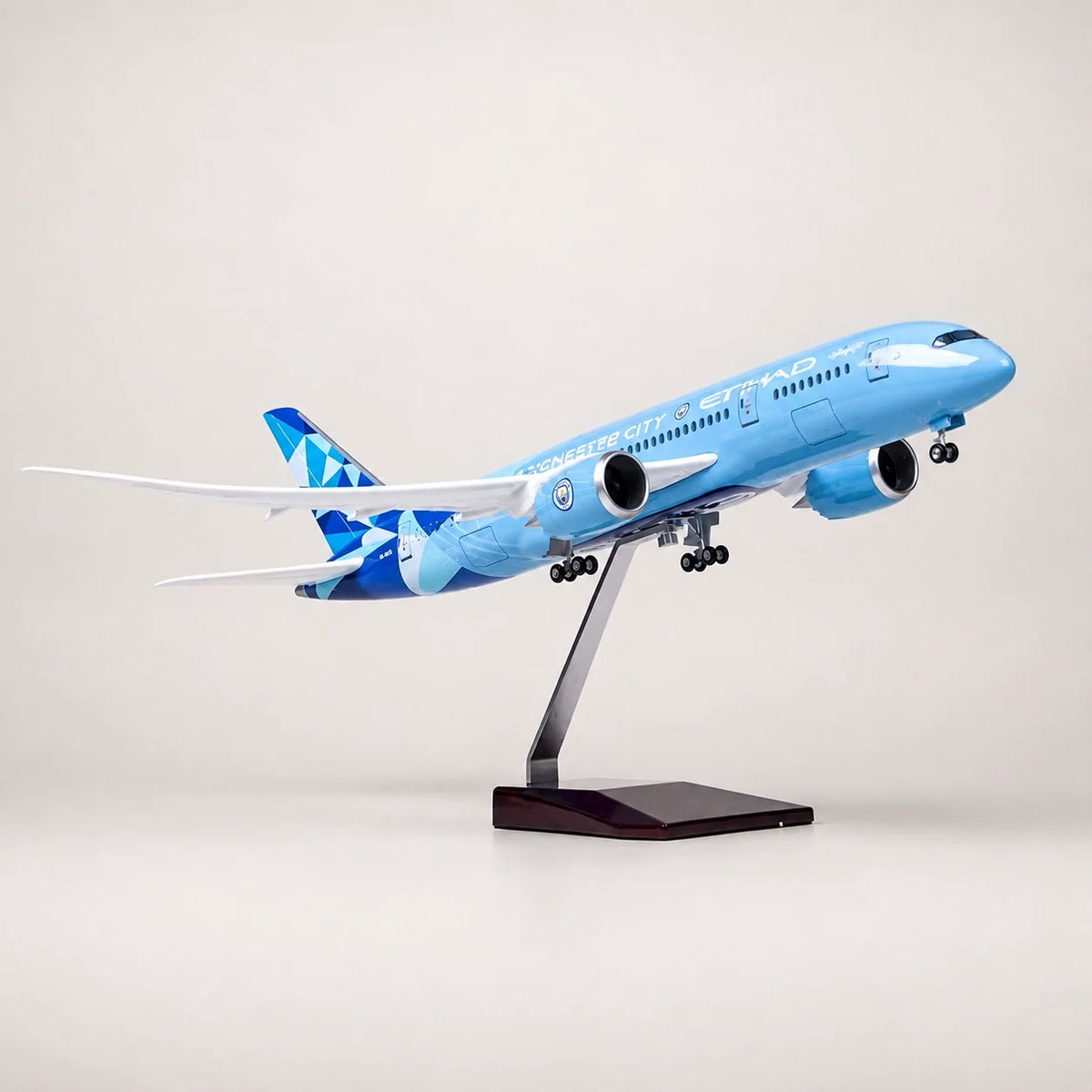 Etihad Airways Boeing 787 Manchester City Edition 1:130 Scale Model — view 2