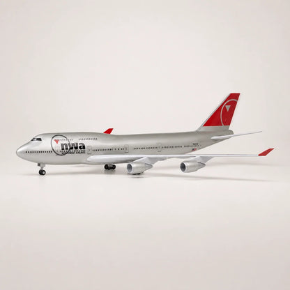 Northwest Airlines Boeing 747 1:150 Scale Model — view 6
