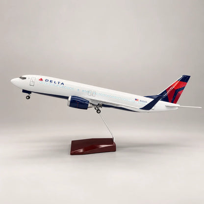 Delta Air Lines Boeing 737 1:85 Scale Model — view 3