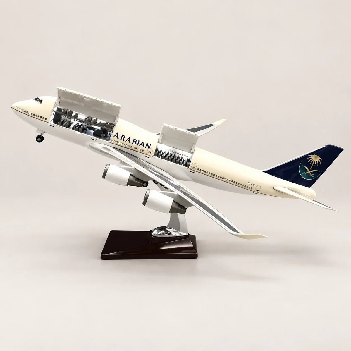 Saudia Boeing 747 1:150 Scale Model