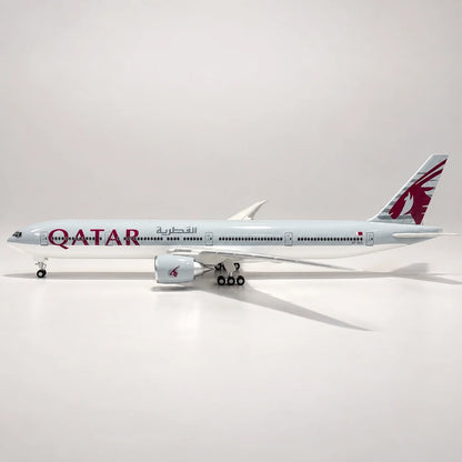 Qatar Airways Boeing 777-300ER 1:157 Scale Model — view 8