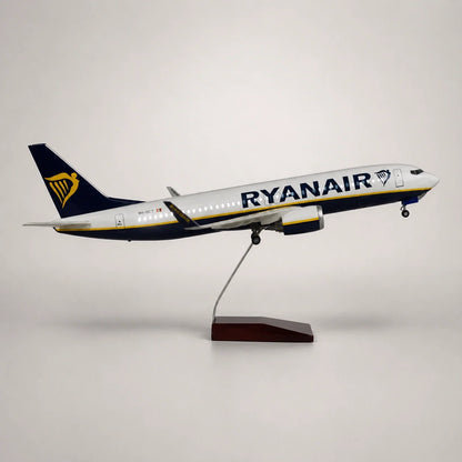 Ryanair Boeing 737 1:85 Scale Model