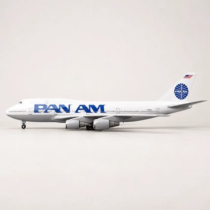 Pan American World Airways Boeing 747-400 1:150 Scale Model — view 10