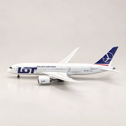 LOT Polish Airlines Boeing 787 1:130 Scale Model — view 7