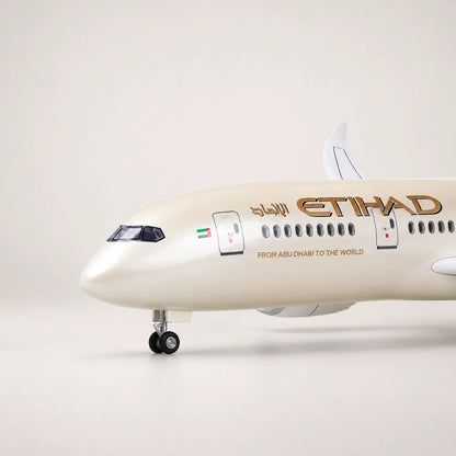 Etihad Airways Boeing 787 Dreamliner 1:130 Scale Model — view 8