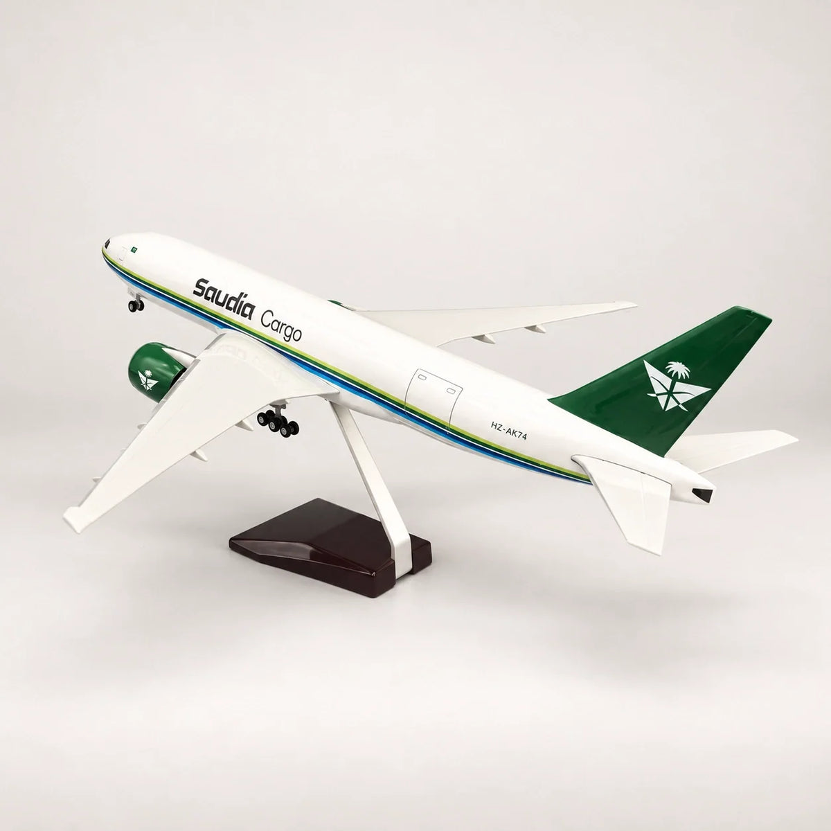 Saudia Cargo Boeing 777F 1:135 Scale Model — view 3