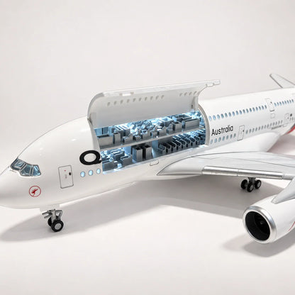 Qantas Airbus A380 1:160 Scale Model — view 18