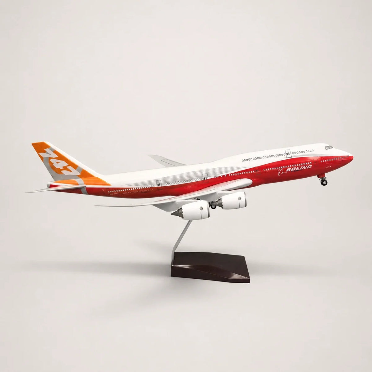 Boeing 747-8 Intercontinental Prototype 1:150 Scale Model — view 2