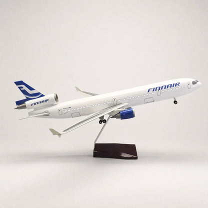 Finnair McDonnell Douglas MD-11 1:130 Scale Model — view 2