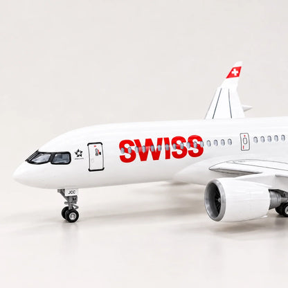 SWISS Airbus A220-300 1:100 Scale Model — view 6