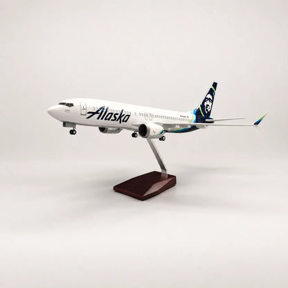 Alaska Airlines Boeing 737 1:85 Scale Model — view 4