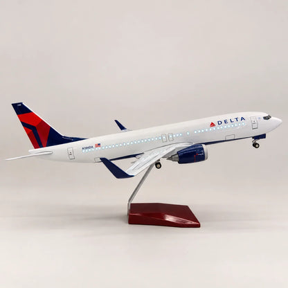 Delta Air Lines Boeing 737 1:85 Scale Model — view 2