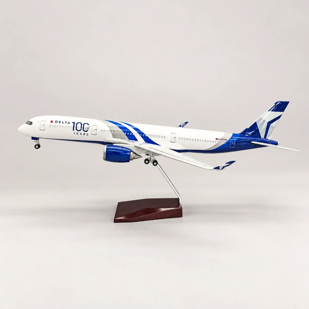 Delta Air Lines Airbus A350 100th Anniversary Edition 1:142 Scale Model