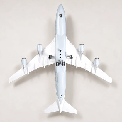 Pan American World Airways Boeing 747-400 1:150 Scale Model — view 14