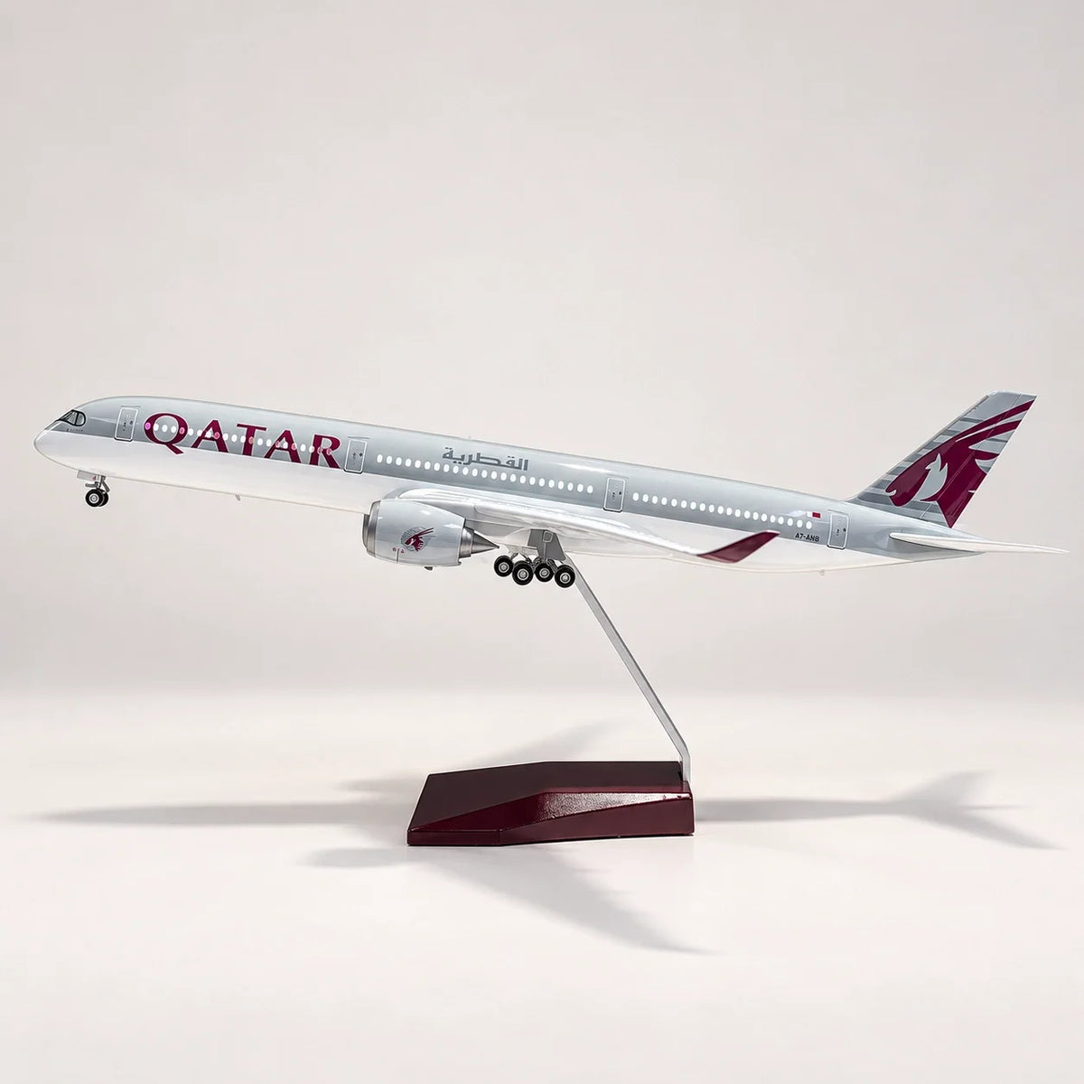 Qatar Airways Airbus A350-1000 1:157 Scale Model